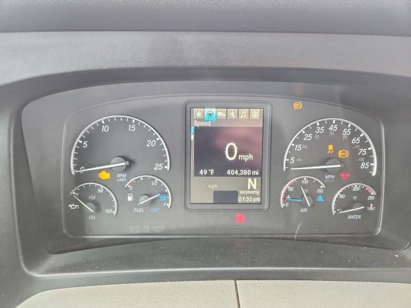 2020 Freigliner 2020 Freightliner Cascadia 126 Semi Truck