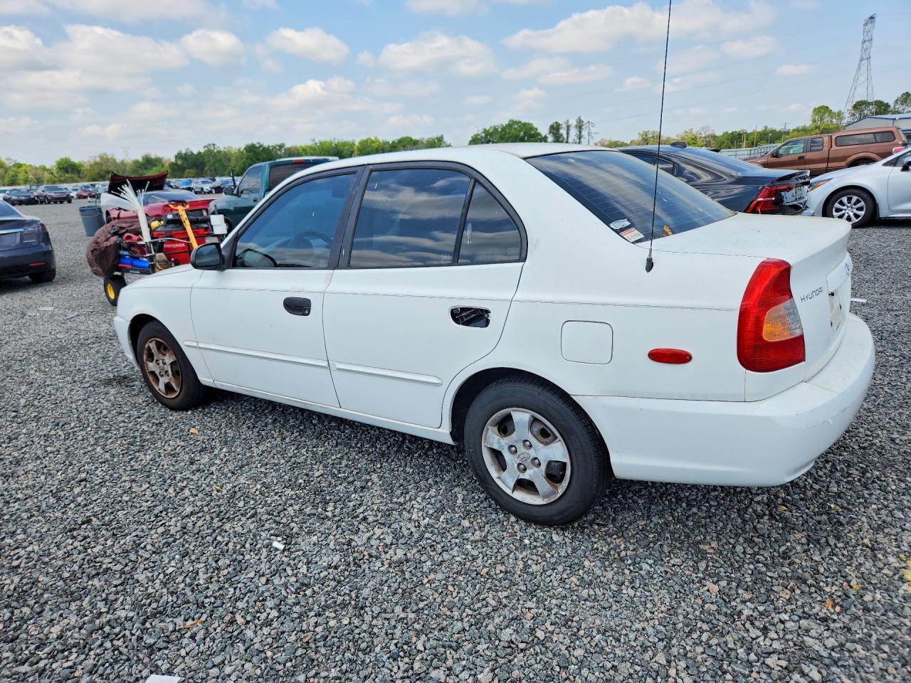 2002 Hyundai Accent gl