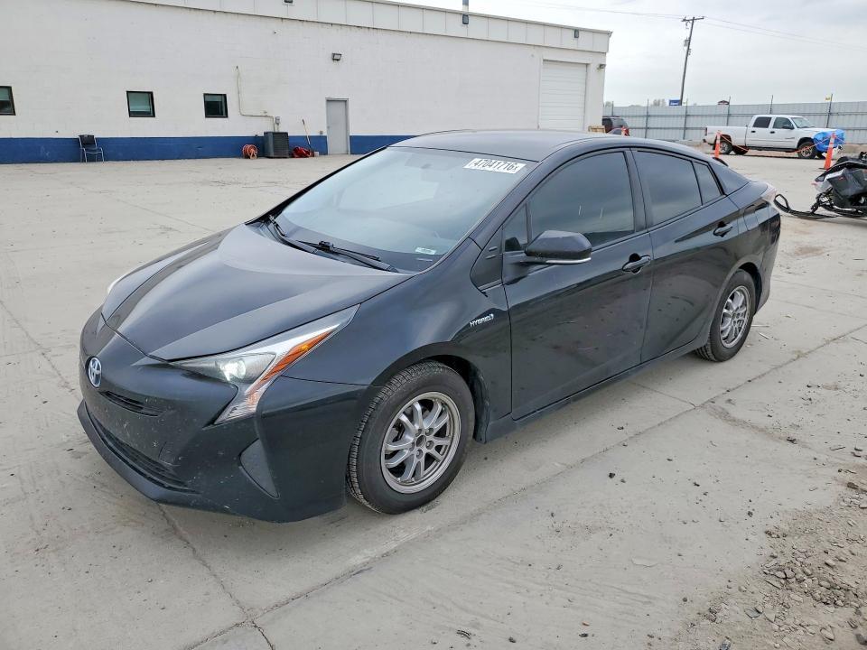 2016 Toyota Prius c Four