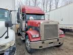 2004 Freigliner 2004 Freightliner FLD132 Semi Truck