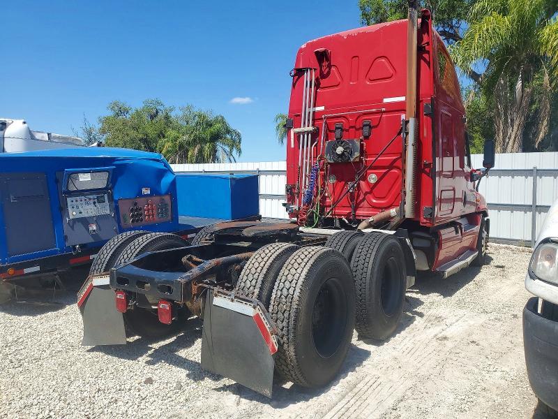 2011 Freigliner Cascadia 125