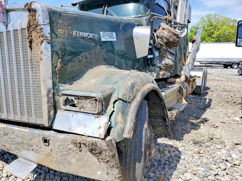 2013 Kenworth Construction W900