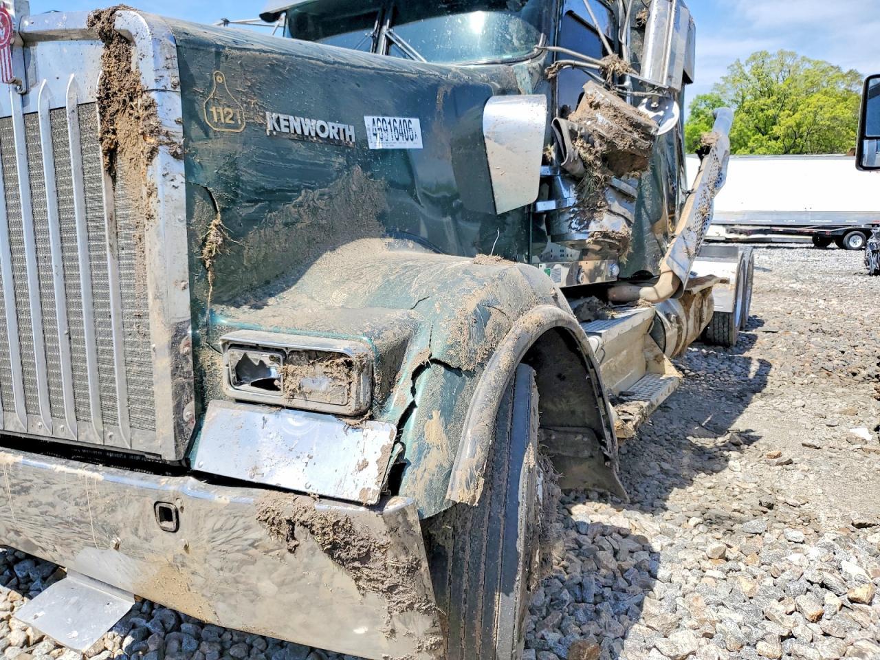 2013 Kenworth Construction W900