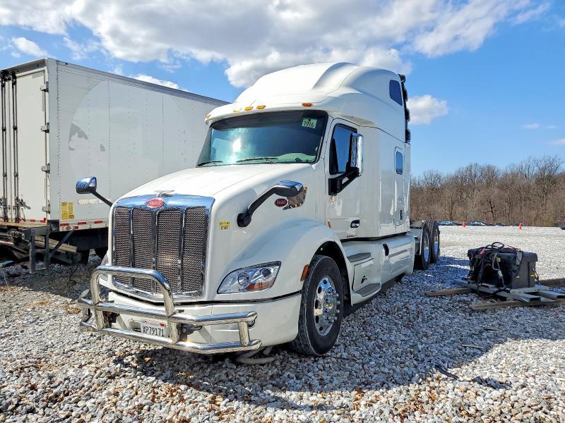 2021 Peterbilt 579