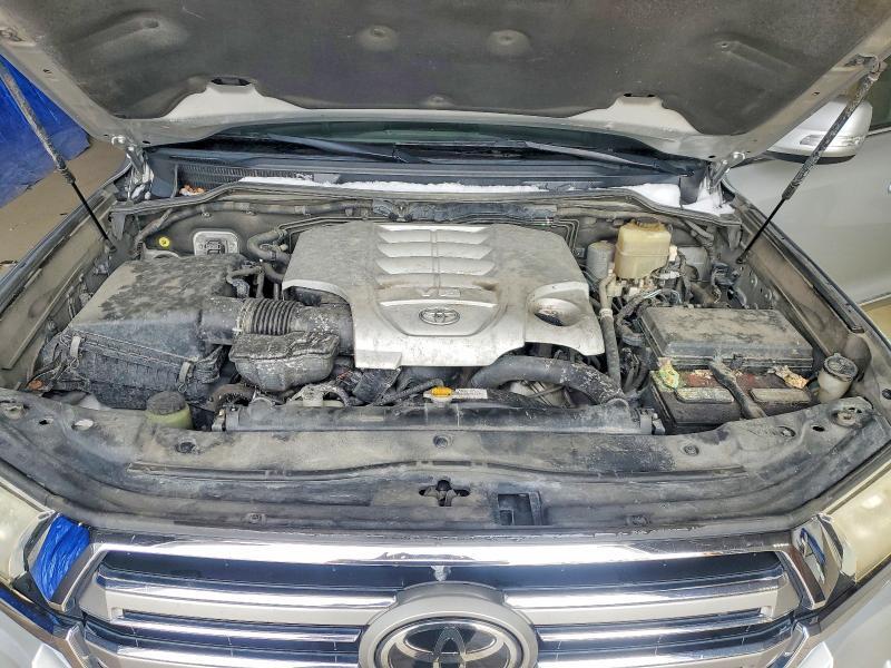 2016 Toyota Land Cruiser Base