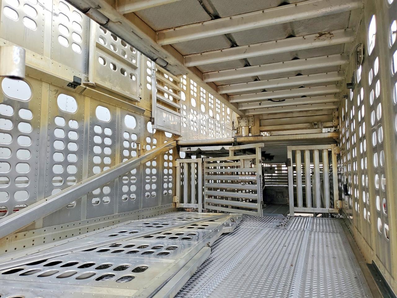 2019 Wsli - Wilson Trailer 2019 Wilson PSDCL-402BP Livestock Trailer