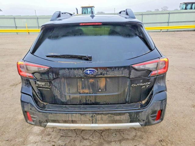 2022 Subaru Outback Limited xt