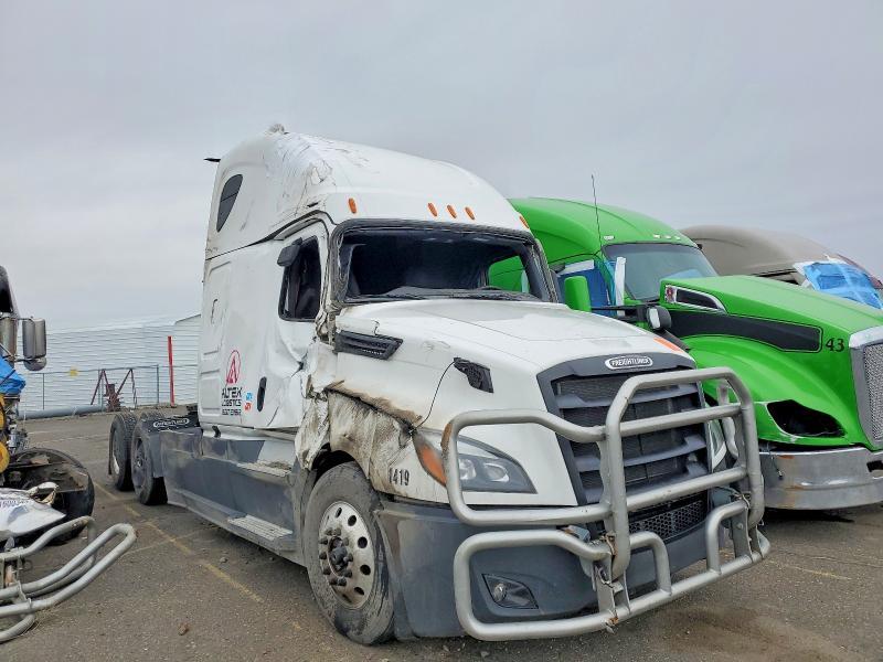 2025 Freightliner Cascadia 126 Semi Truck