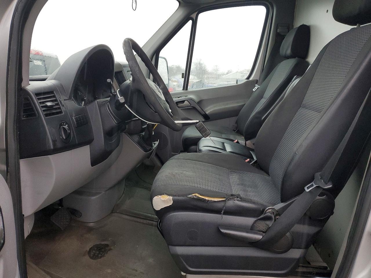 2010 Mercedes-Benz Sprinter 2500