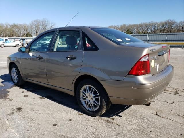 2005 Ford Focus ZX4