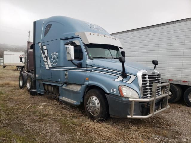 2014 Freightliner Cascadia 125