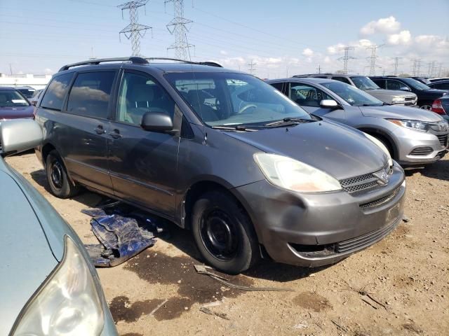 2004 Toyota Sienna CE