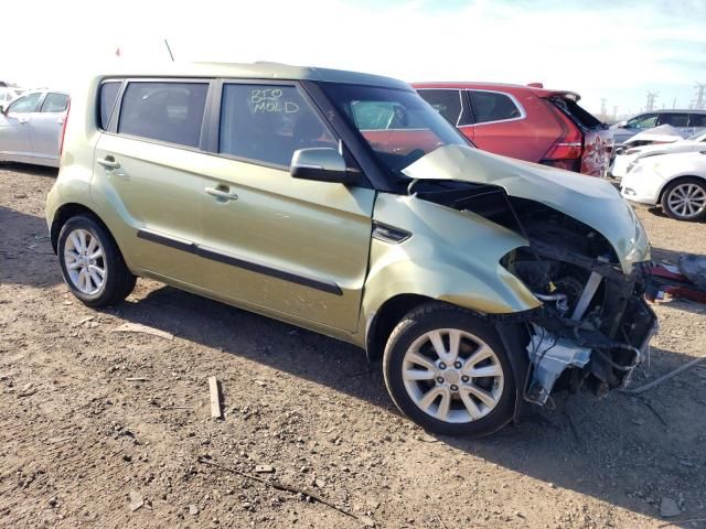 2013 KIA Soul +