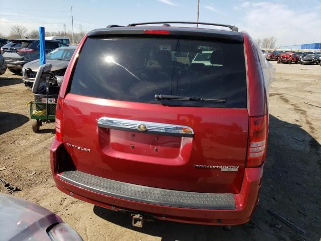 2010 Chrysler Town & Country Touring