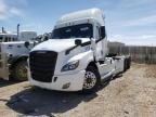 2020 Freightliner Cascadia 126