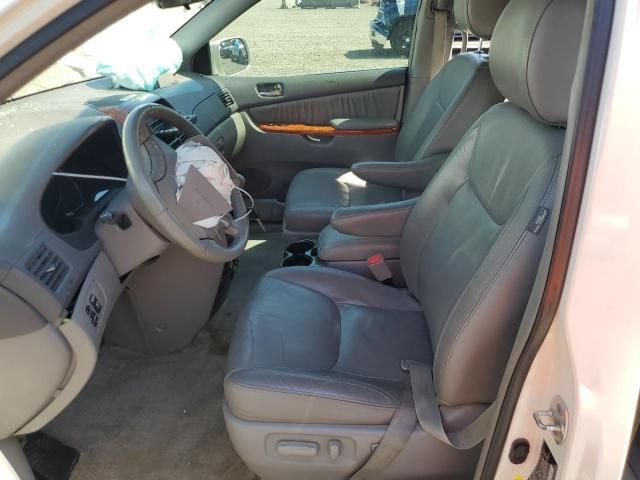 2010 Toyota Sienna XLE