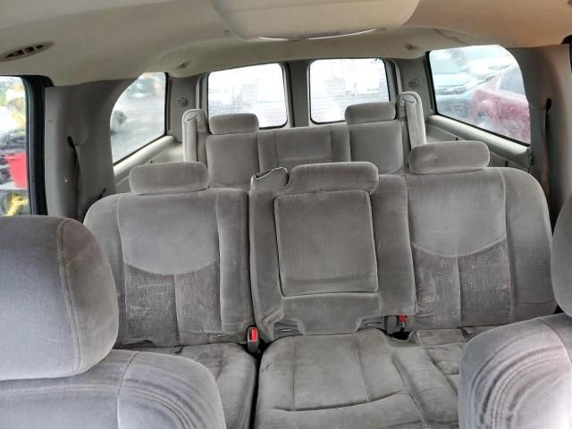 2004 Chevrolet Suburban K1500