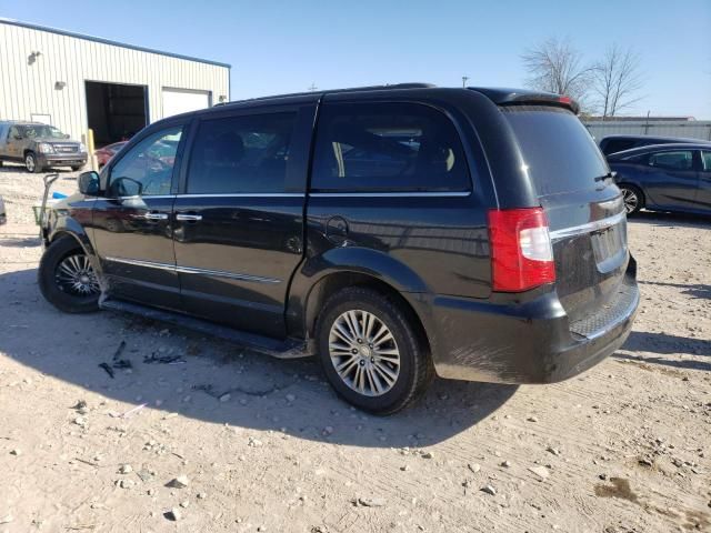 2014 Chrysler Town & Country Touring L