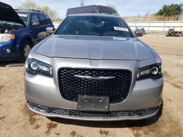 2016 Chrysler 300 S