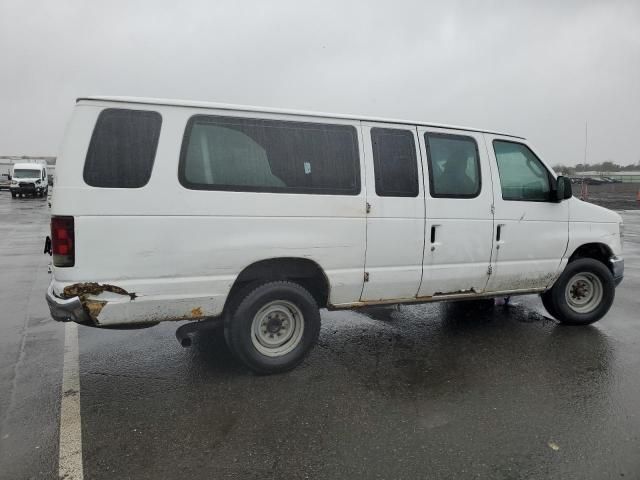 2013 Ford Econoline E350 Super Duty Wagon