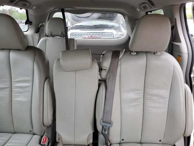 2011 Toyota Sienna XLE