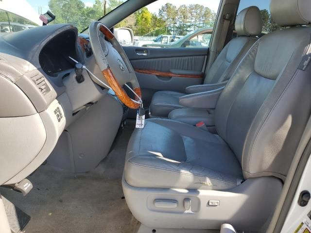 2008 Toyota Sienna XLE