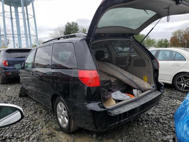 2009 Toyota Sienna CE