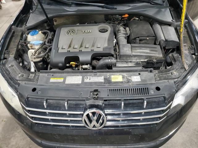 2014 Volkswagen Passat SE