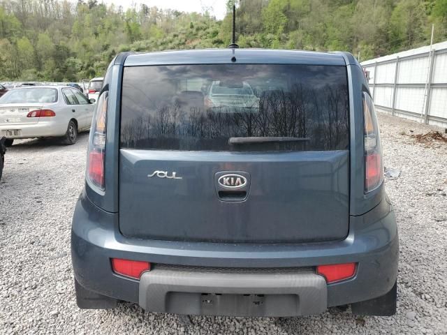 2011 KIA Soul +