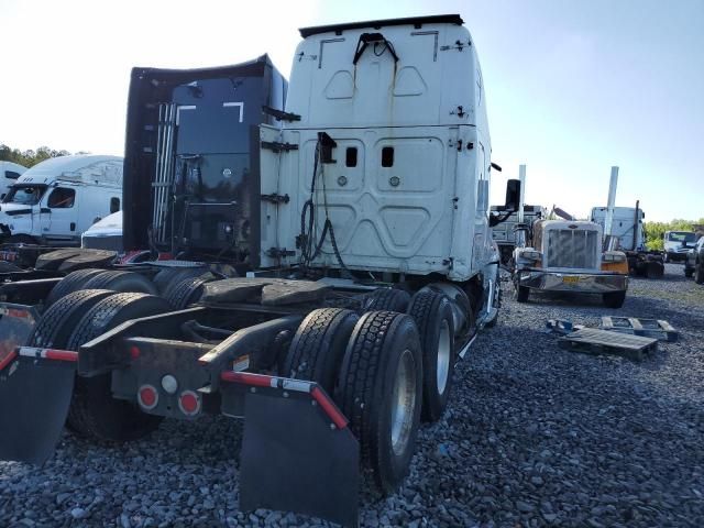 2016 Freightliner Cascadia 125