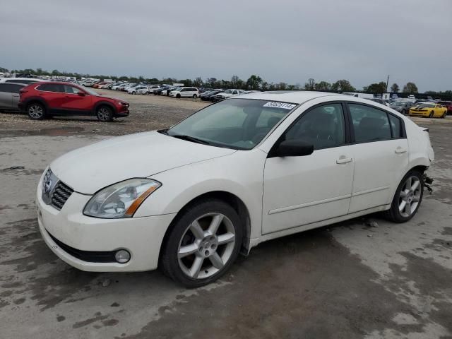 2004 Nissan Maxima SE