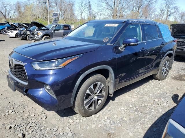 2021 Toyota Highlander XLE