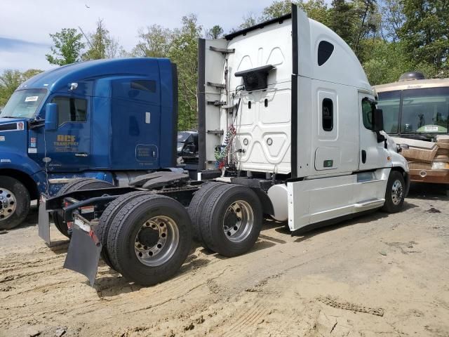 2019 Freightliner Cascadia 125