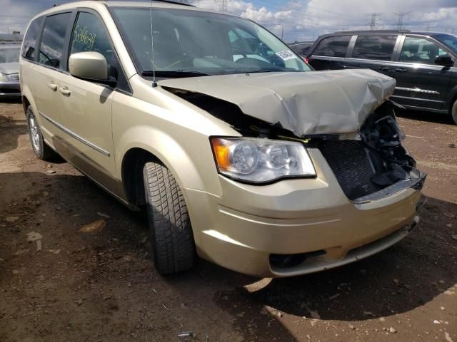 2010 Chrysler Town & Country Touring Plus