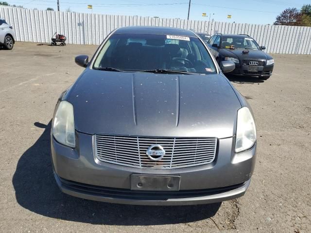 2005 Nissan Maxima SE