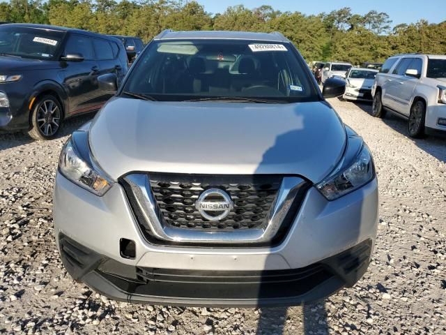 2019 Nissan Kicks S