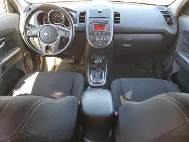 2013 KIA Soul +