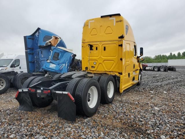 2022 Freightliner Cascadia 126