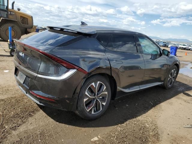 2023 KIA EV6 Light