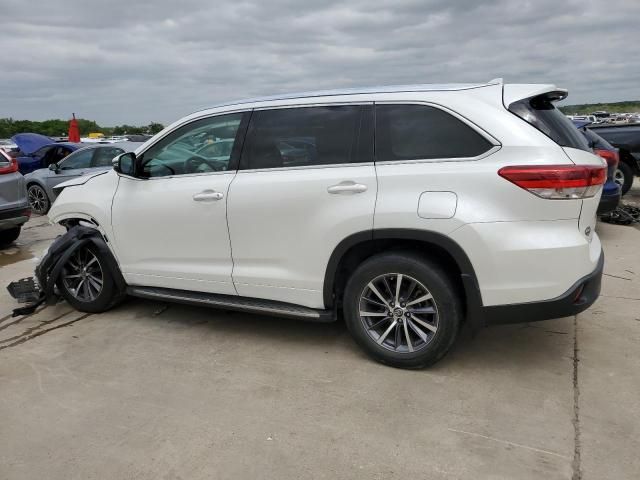 2017 Toyota Highlander SE