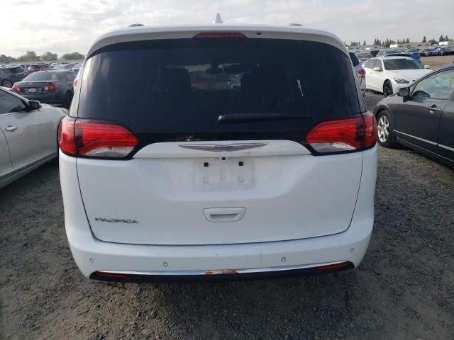 2017 Chrysler Pacifica Touring L Plus