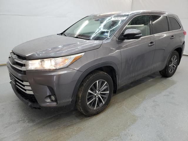 2018 Toyota Highlander SE