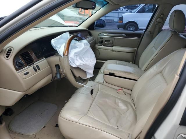 2007 Lincoln Town Car Designer