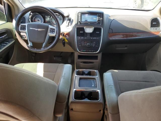 2011 Chrysler Town & Country Touring