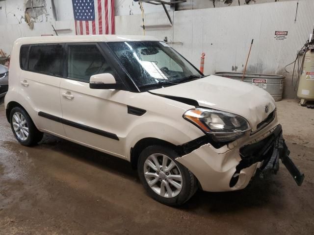 2013 KIA Soul +