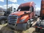 2020 Freightliner Cascadia 126