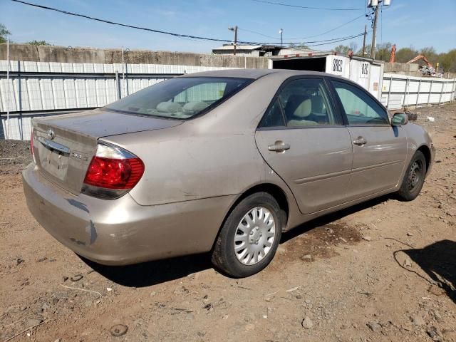 2005 Toyota Camry LE