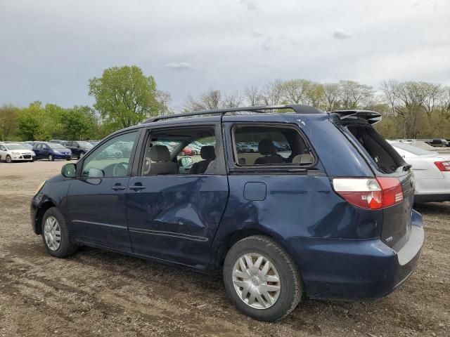 2005 Toyota Sienna CE