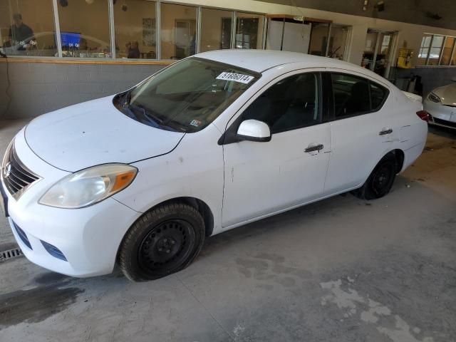 2013 Nissan Versa S