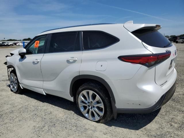 2022 Toyota Highlander Hybrid Limited